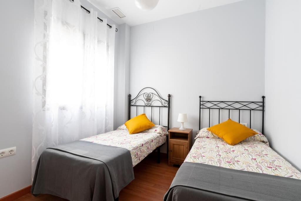 Comodo Apartamento En אלמונטה מראה חיצוני תמונה
